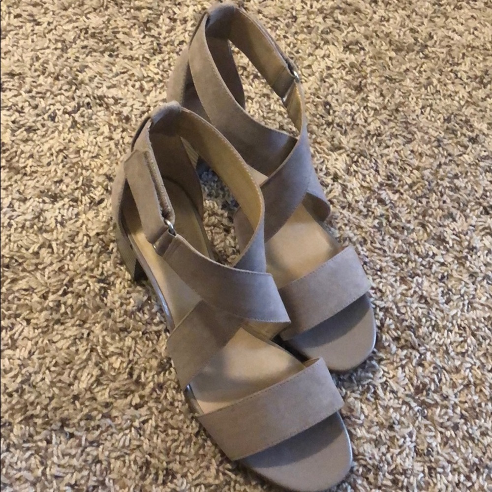 Naturalizer Taupe/Grey Heeled Sandals